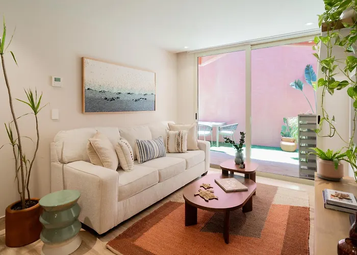 Laiva Artwalk By Tasman Aparthotel 3*