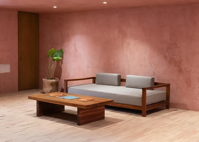 Laiva Artwalk By Tasman Aparthotel